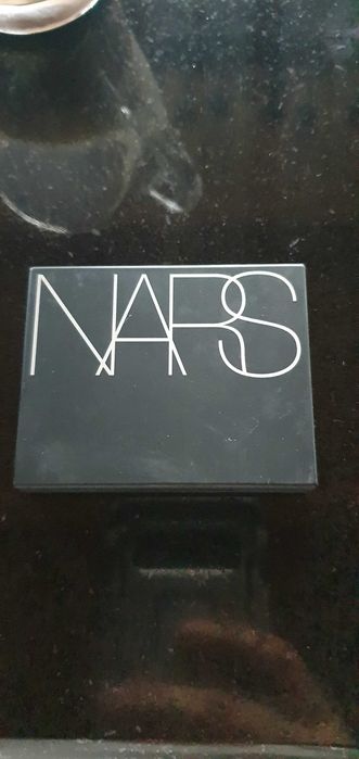 Nars róż długotrwały