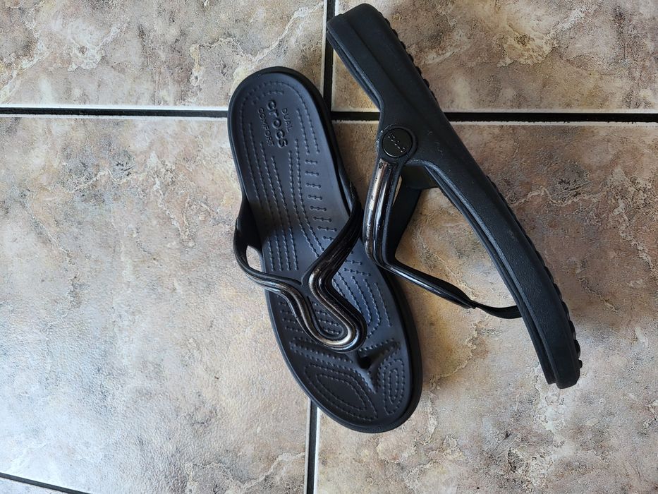 Klapki crocs dual comfort W8 wkł.25.5-26cm