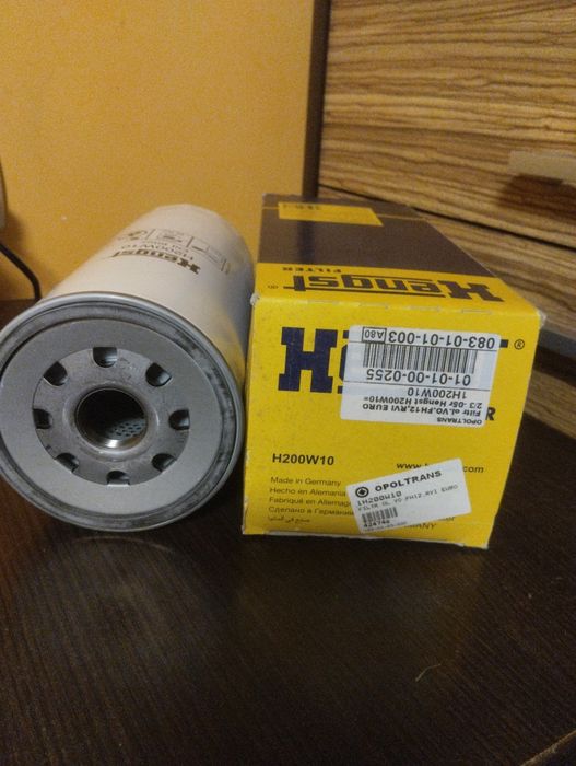 Фільтр масляний RENAULT, VOLVO (TRUCK) Hengst H200W10 (H200W01)