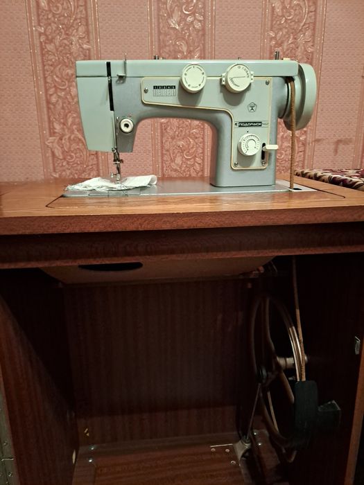 Швейна машинка Подольськ 142