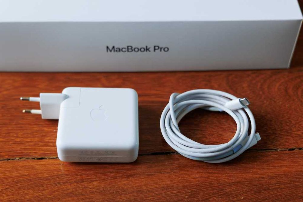 MacBook Pro 13,3” Touch Bar (2017 - A1706) - estado irrepreensivel