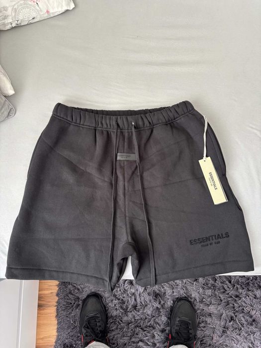 Spodenki Essentials