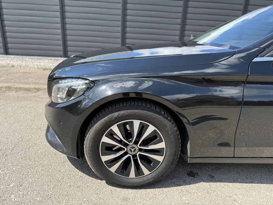 Mercedes-benz C220D (205 кузов)