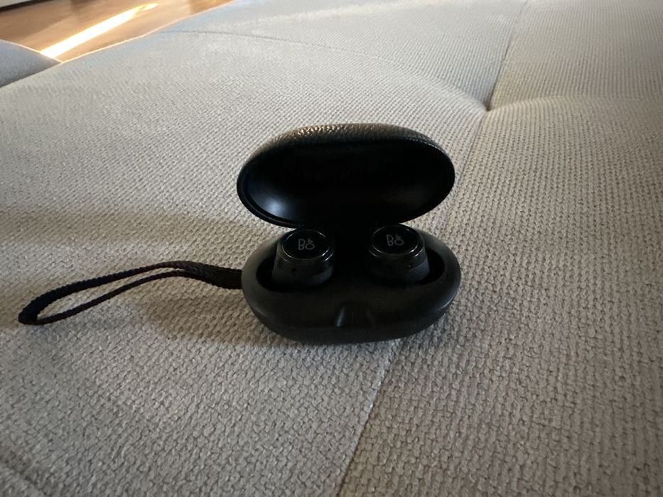 Наушники Bang & Olufsen Beoplay E8