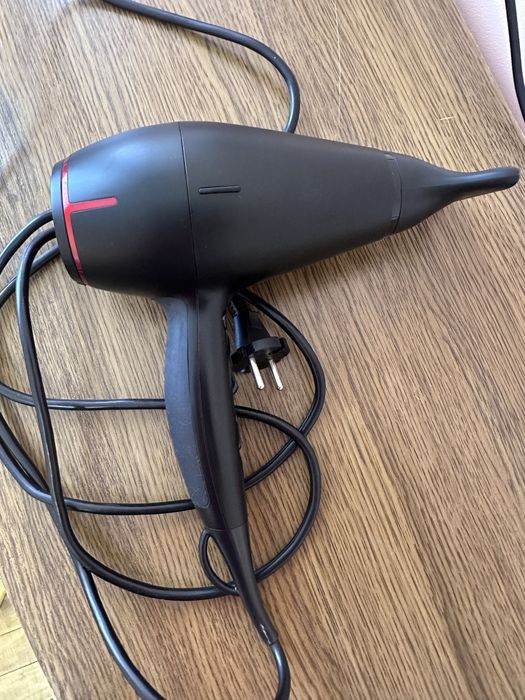 Фен Philips Pro 2100 W