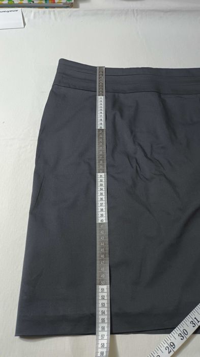 Saia em cinzento da H&M