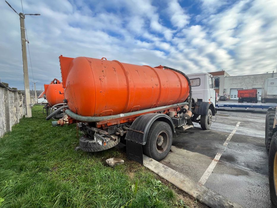 Асенізатори МАЗ-533702 2012р