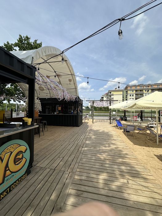 2 Kontenery gastronomiczne zestaw + zadaszenie gotowe do pracy