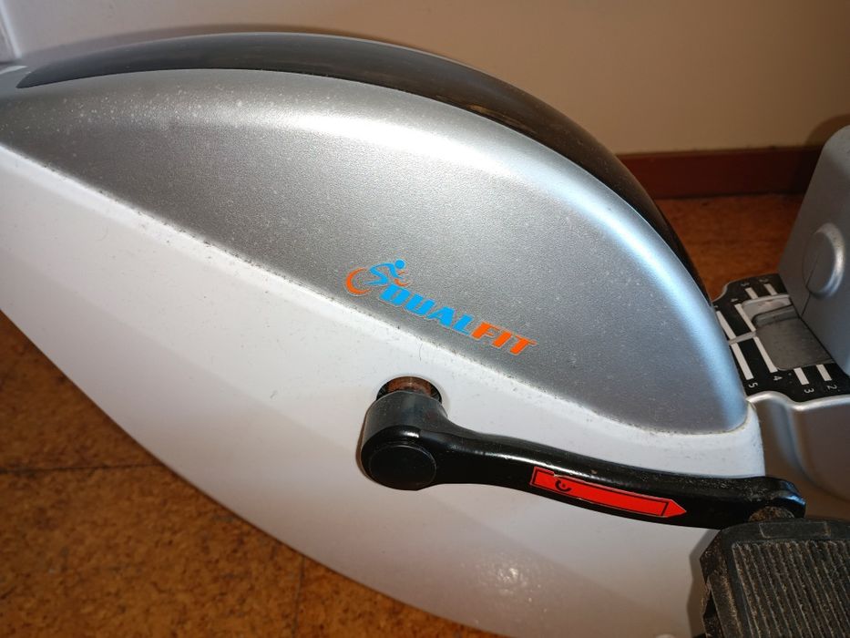 Bicicleta estática nova , ver descrição