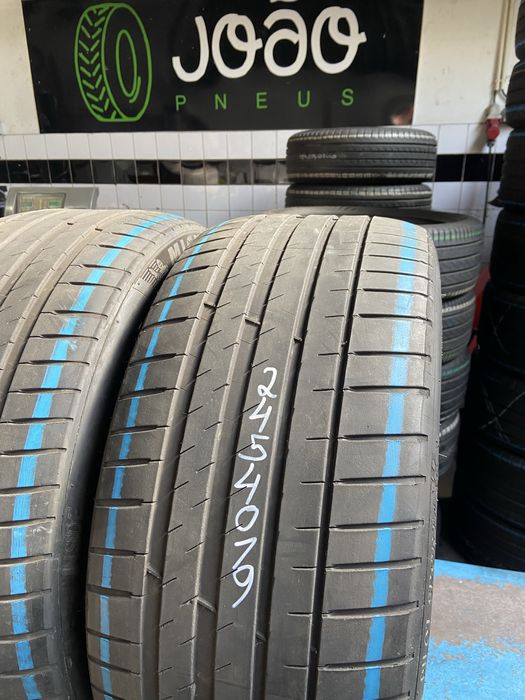 Pneus 245 / 40 R 19 Michelin Pilot Sport 4