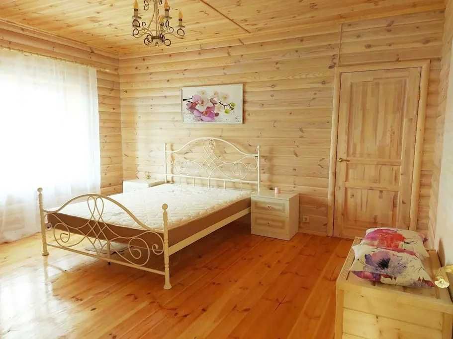 Оренда котеджу в шикарному місці на Десні подобово!!!