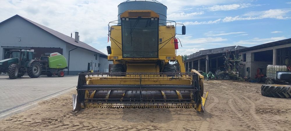 Kombajn New Holland TX 32 ,34 Super stan !