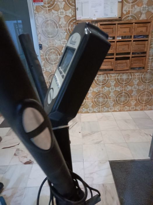 Máquina vibratória  de exercícios