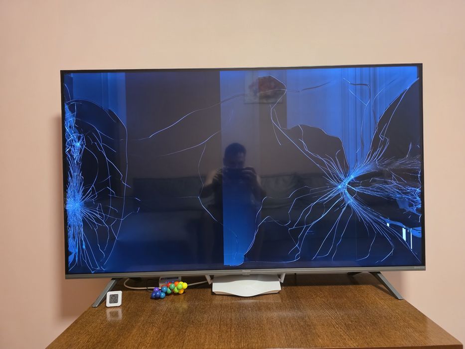 Hisense 55A7400F розбита матриця, на запчастини або ремонт