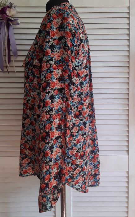 Лёгкая, яркая рубашка, блуза в цветочный принт zara