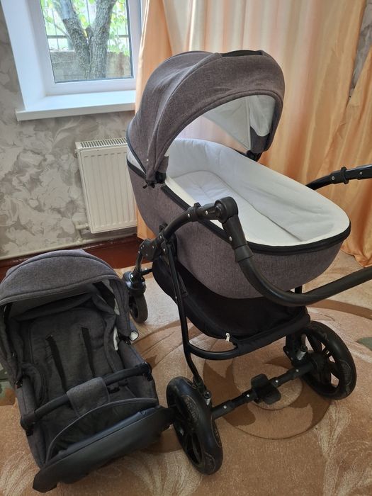 Продам дитячу каляску 2в1