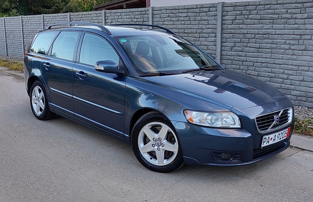 Volvo V50