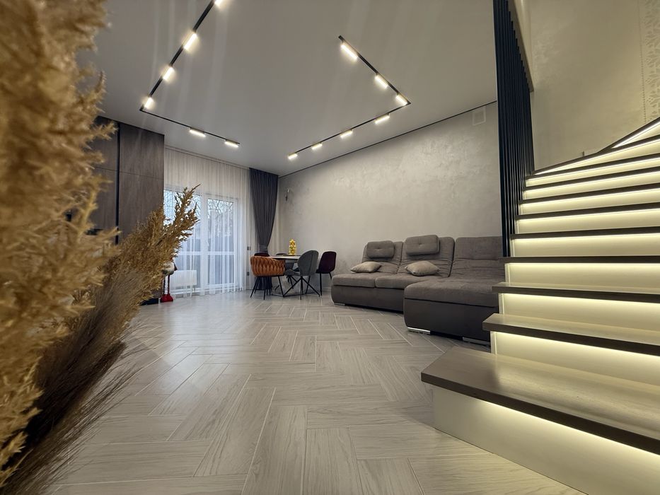 Продаж таунхауса з ремонтом