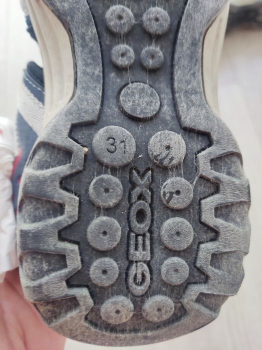 Sandálias criança tamanho 31 Geox