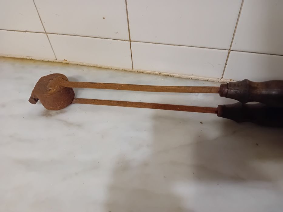 Ferramenta Antiga