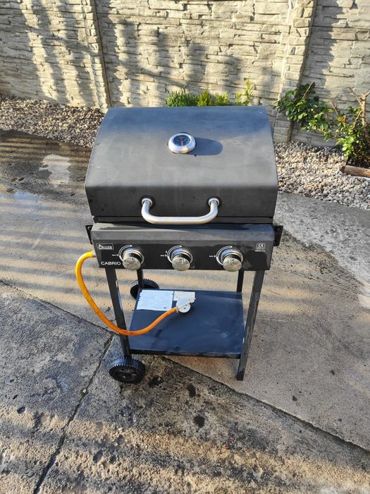 Grill ogrodowy gazowy