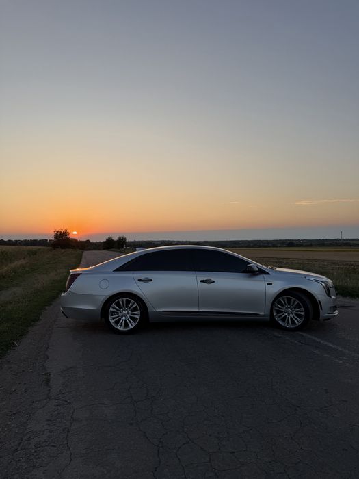 Cadillac XTS  V6  AWD  Luxury  77 тис. км