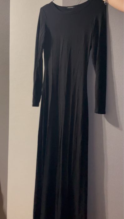 Сукня максі чорна