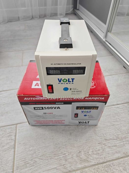 Продам стабилизатор напряжения Volt Polska AVR 500 VA 8-11 %