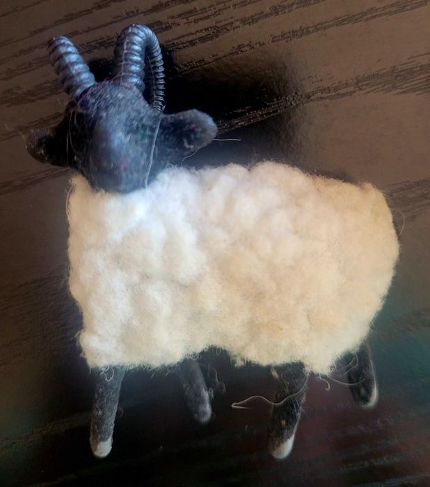 Owieczka koziołek ozdoba