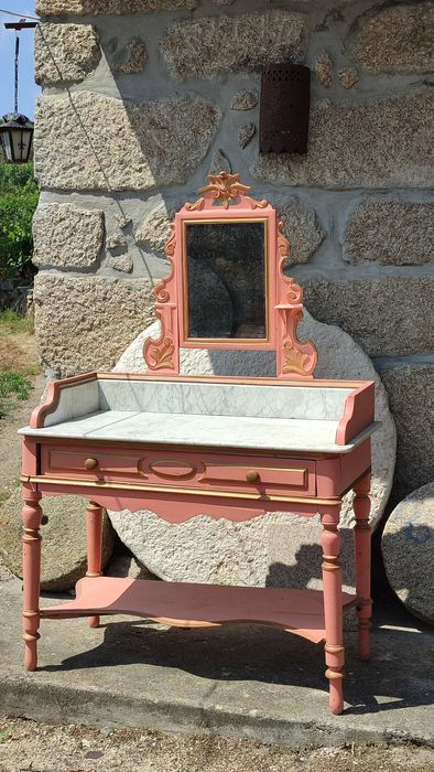 Toucador Antigo com Pedra Mármore