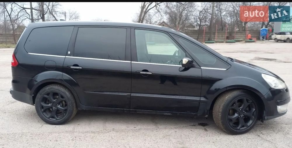 Продам форд галакси 2007год автомат дизель.