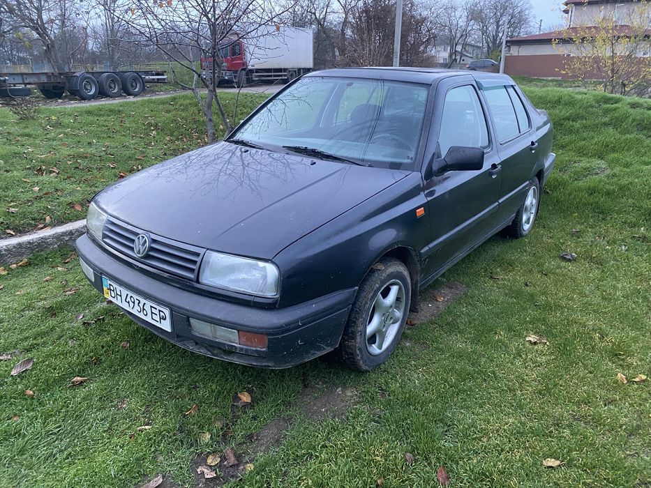 Продам срочно  1400$