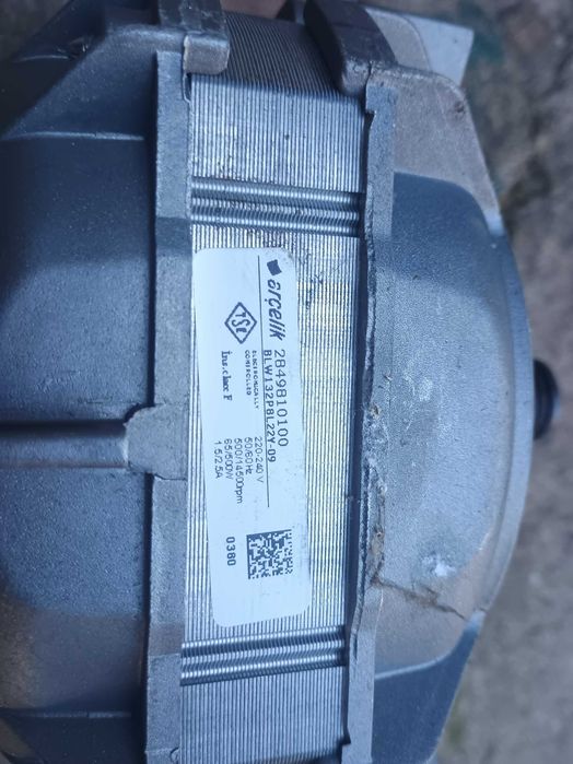 Silnik pralki Beko WTV 7532 xaw Arcelik BLW132P8L22Y-09