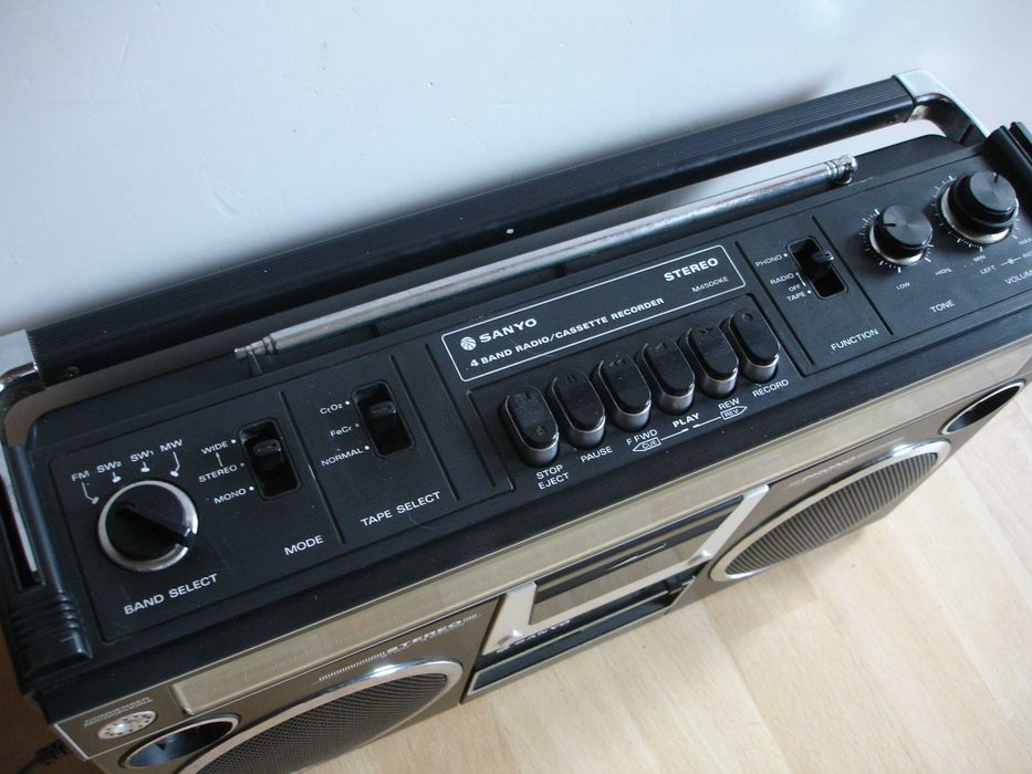 Radiomagnetofon SANYO M-4500KE