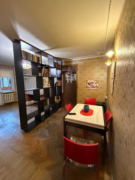 В продаже 3-х ком. кв. на Черемушках, классный этаж и локация!