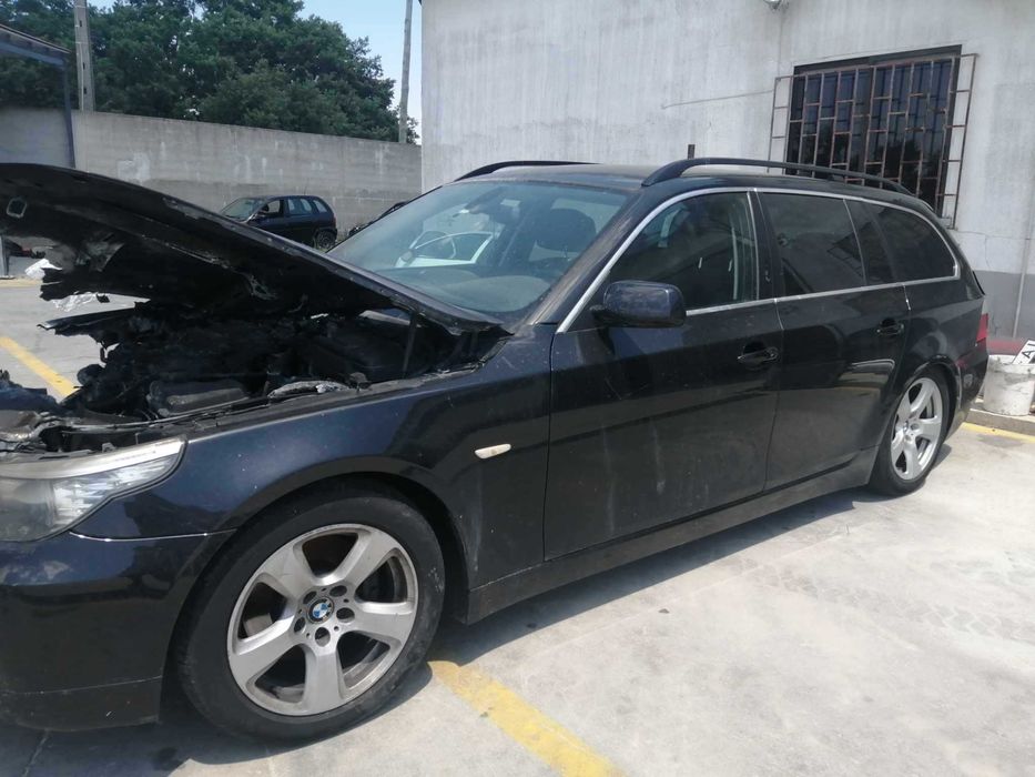 Para peças BMW 5 Touring (E61) 520D ano 2008