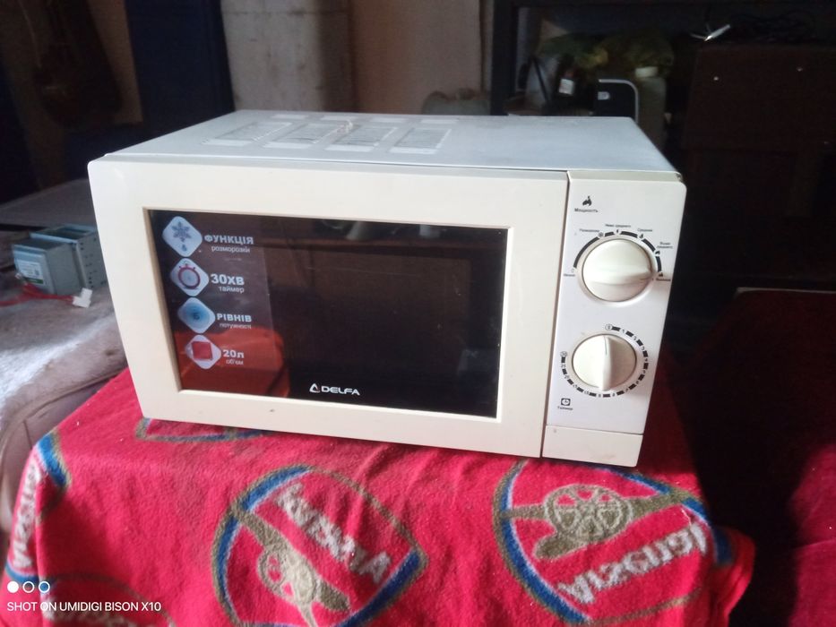 Самая надёжная микроволновая печь на крутилках