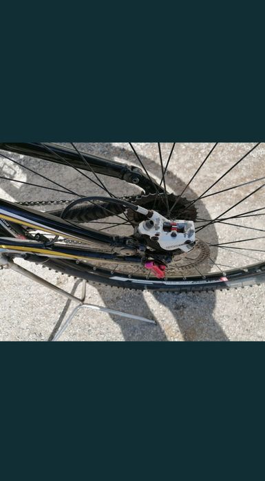 Scott Spark 50 roda 27.5 Suspensão Total com bloqueio no volante