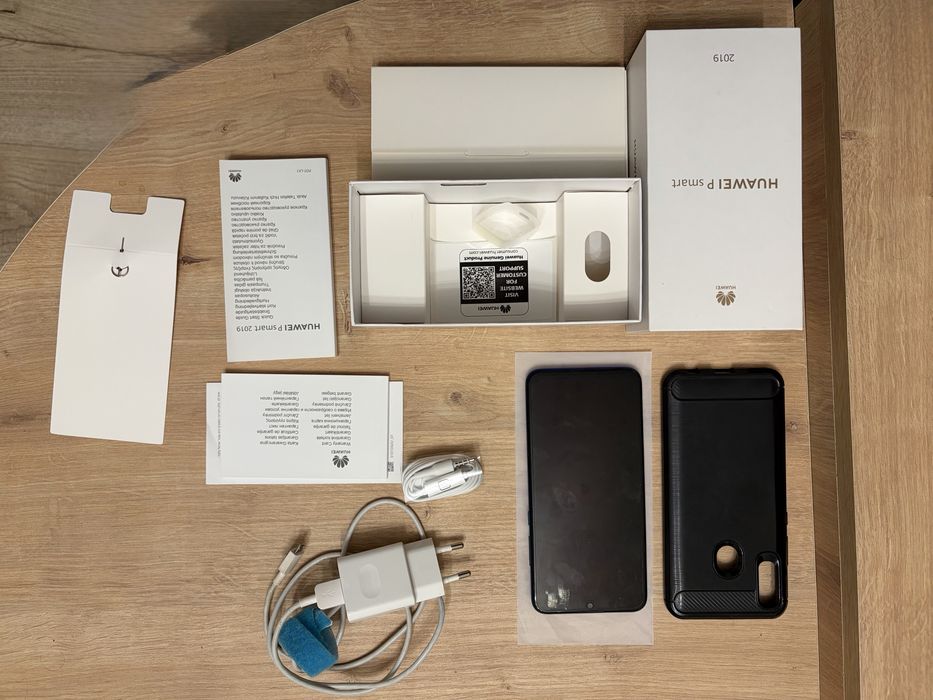 HUEAWEI P SMART 64 GB stan idealny