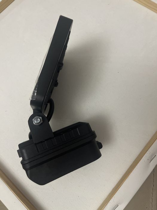 Лампа прожектор DeWalt 16 Led (без акумулятора)