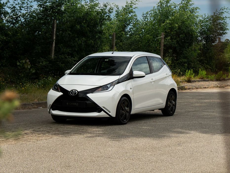 Toyota Aygo 1.0 X-Play Plus MM