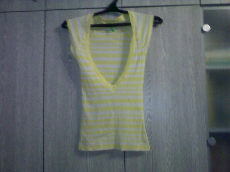 Футболка в желто-белую полоску Old Navy   коттон