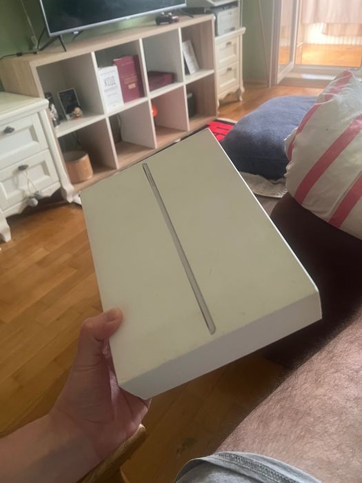 iPad Air 2 WiFi 16 gb, 10/10 + коробка, батарея тримає 45 хв