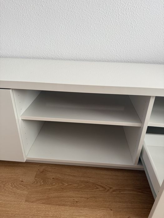 Móvel TV branco Ikea