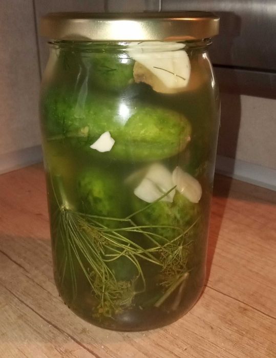 Domowe ogórki małosolne 900 ml