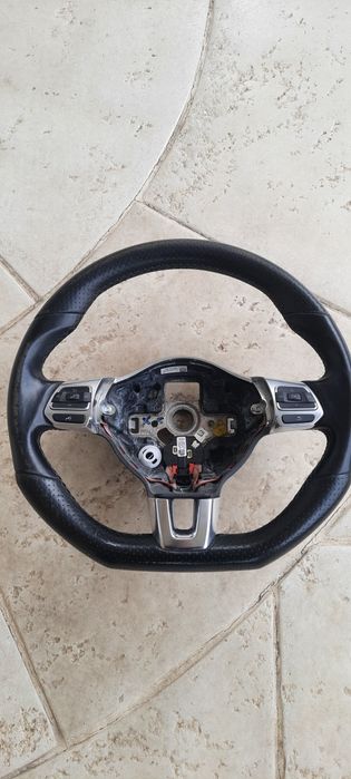 Sprzedam VW Scirocco na części 1.4tsi skrzynia,zderzak