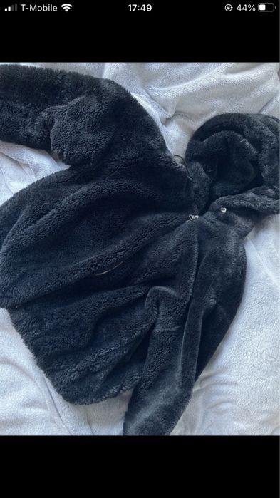 Futerko bershka czarne.