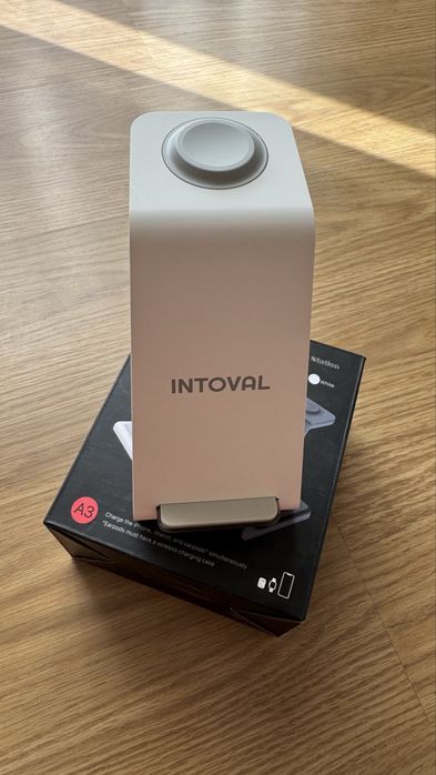 Бездротова зарядна станція Intoval 3 в 1 для Apple iPhone/ iWatch/Airpods
