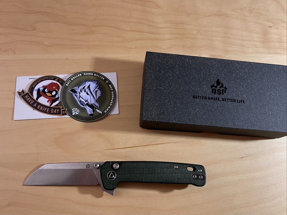 Nóż składany QSP Knife Penguin QS130BL-C1 Button Lock Stonewashed 14C28N Green Micarta