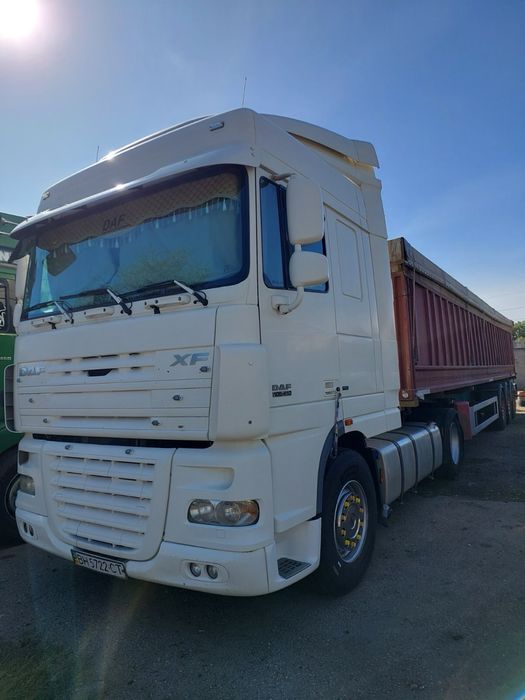 Продається тягач DAF